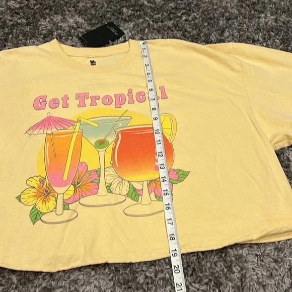 Junk Food | Get Tropical Yellow Crop Graphic Tee size Large NWT - Picture 10 of 11